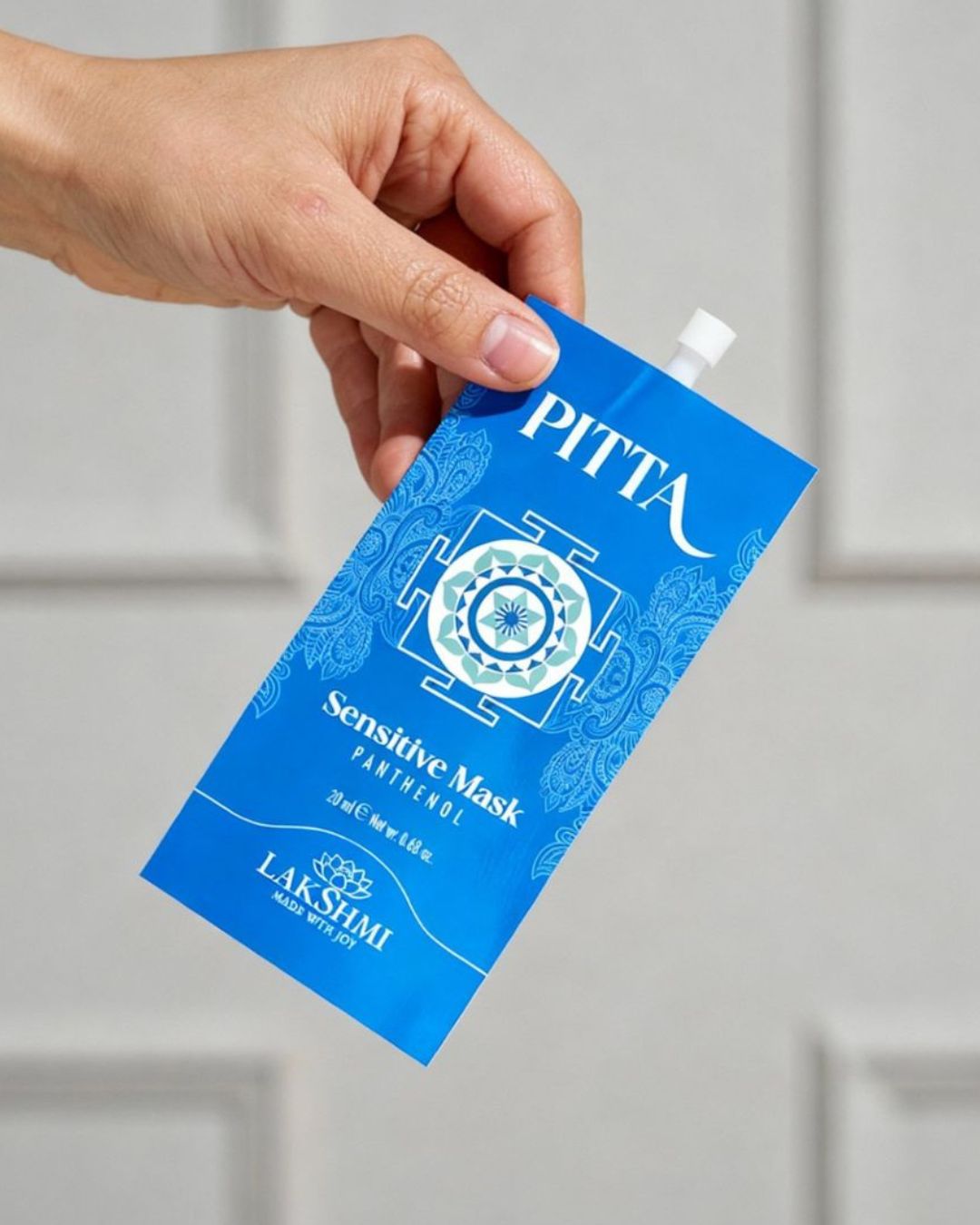 Lakshmi Pitta Sensitive Mask – Kalmerend Crèmemasker met Panthenol (box 10x20ml)